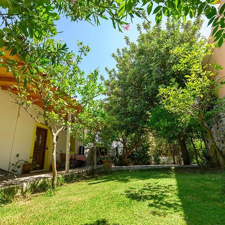 Small Villa Gerani Agios Vlasios  Екстер'єр фото