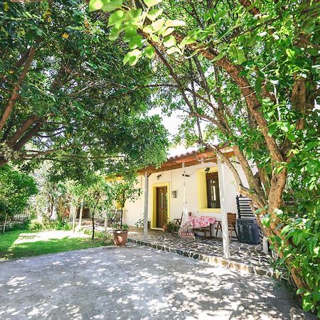 Small Villa Gerani Agios Vlasios  Екстер'єр фото